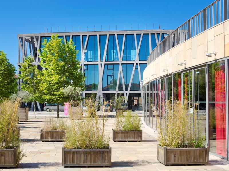 Ngoại cảnh khách sạn