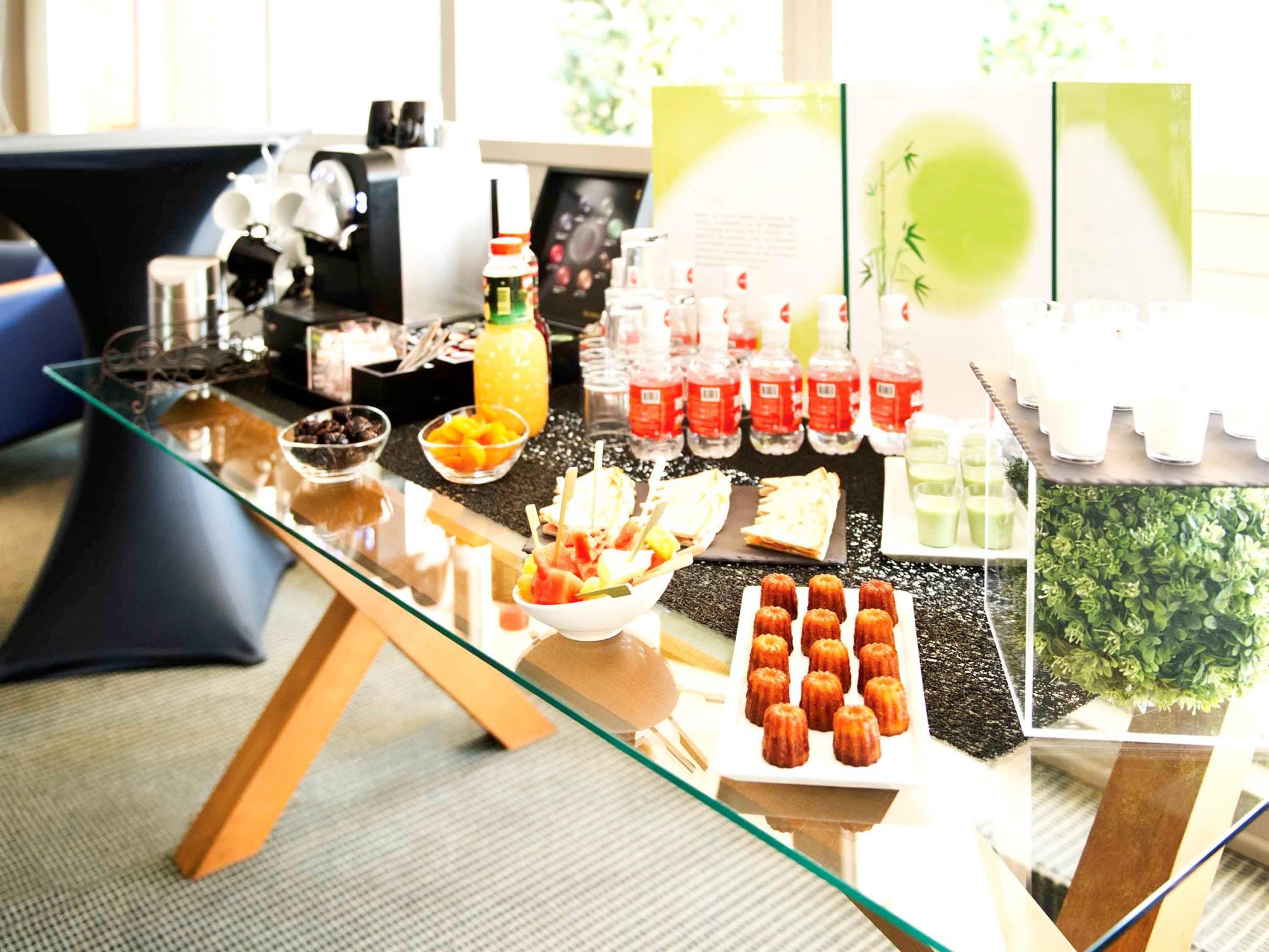 Đồ ăn và thức uống