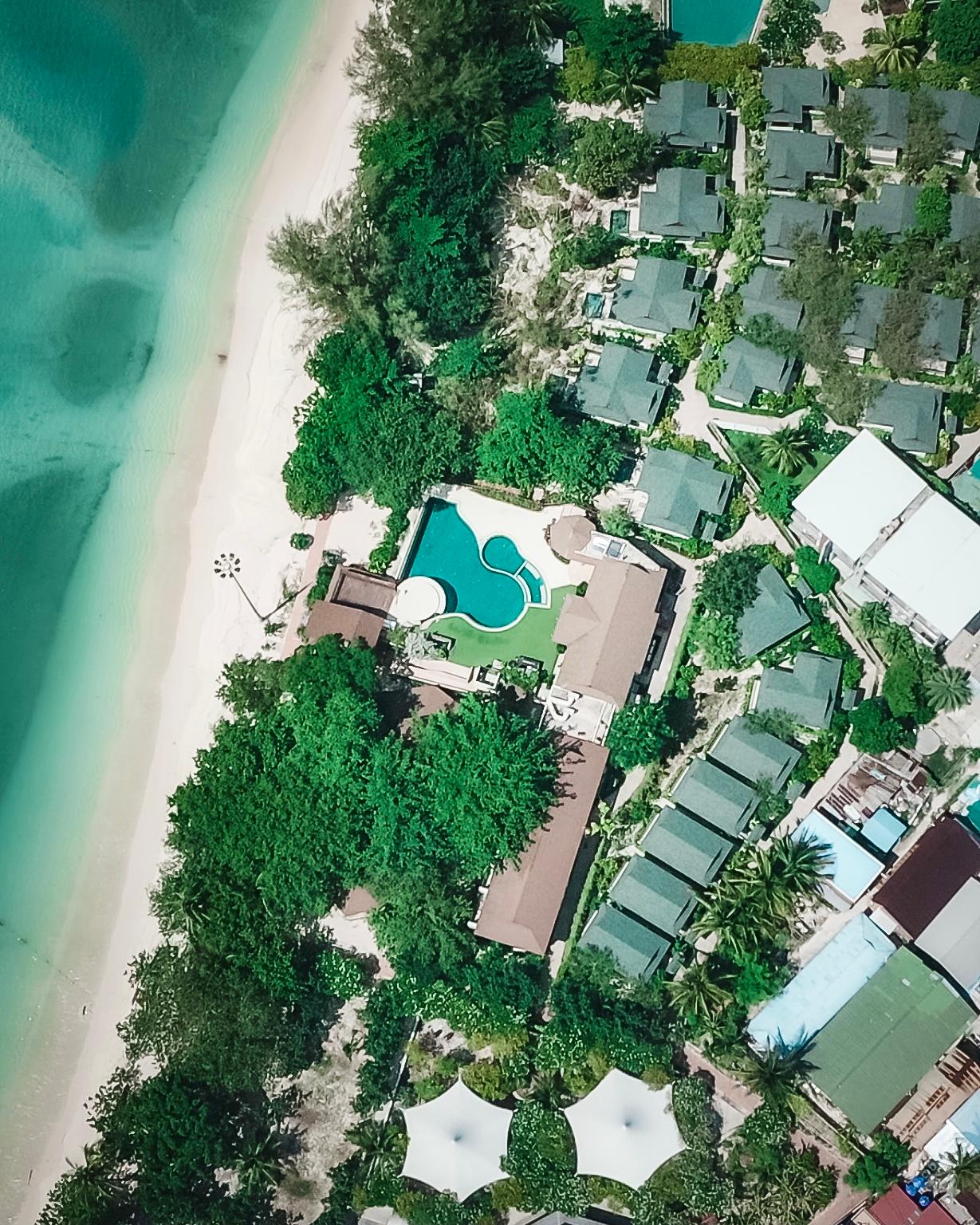 Khu vực xung quanh