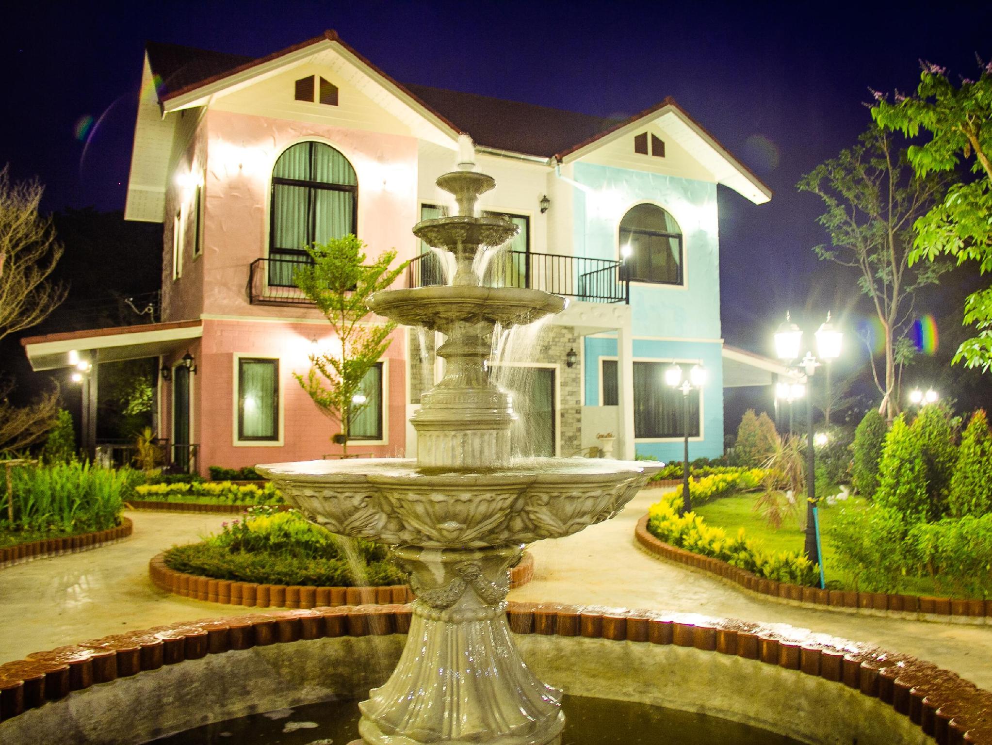 Khu vực xung quanh