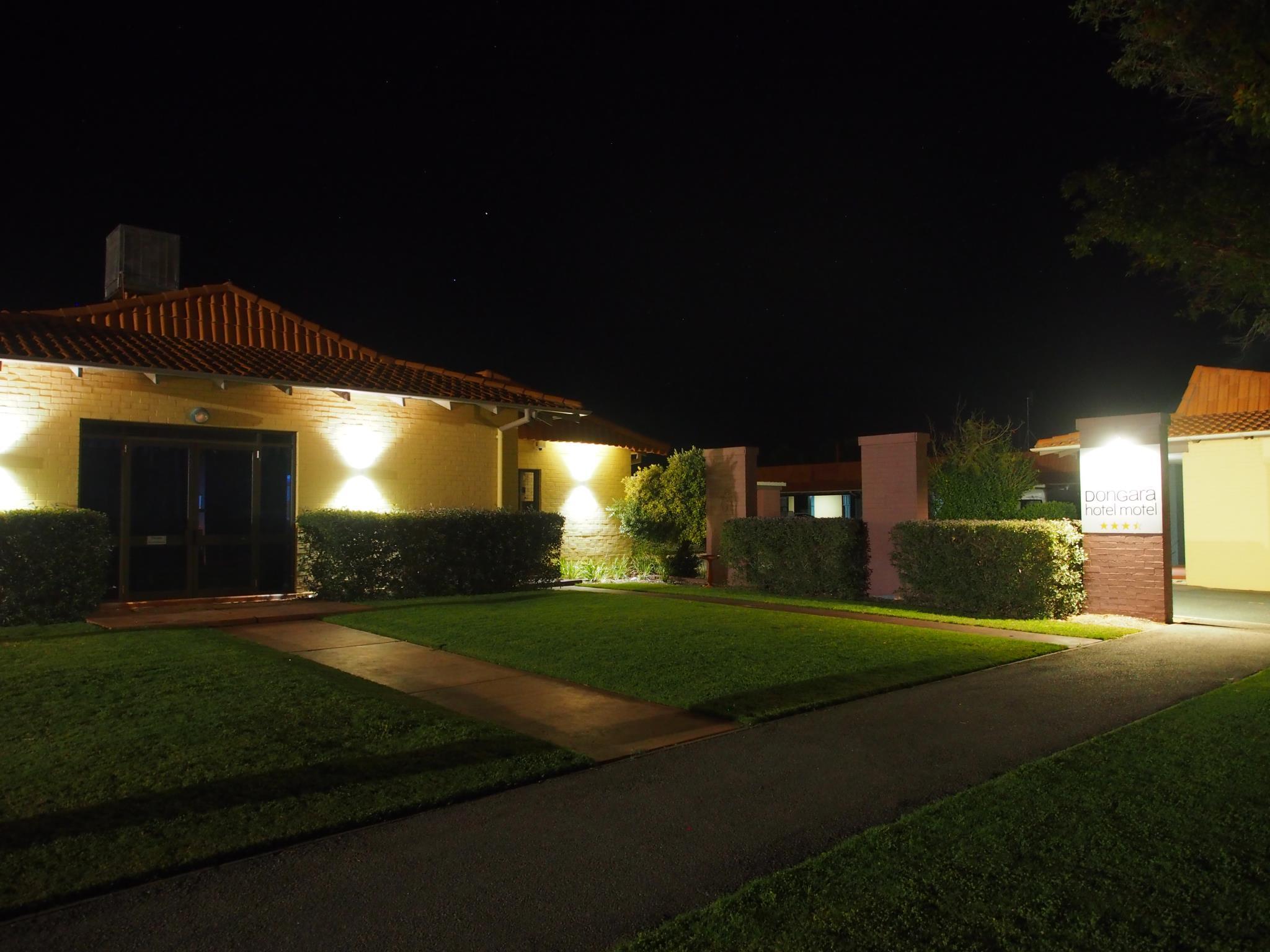 Ngoại cảnh khách sạn