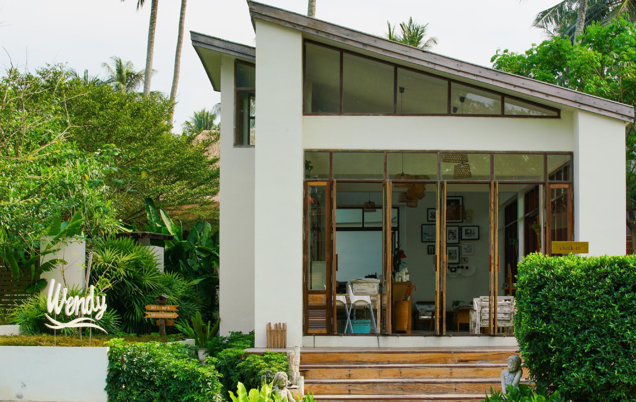 Ngoại cảnh khách sạn