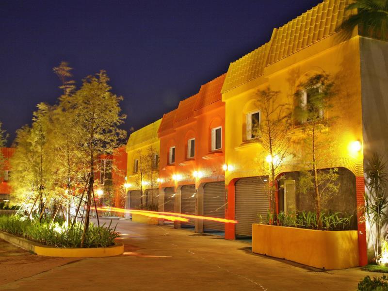 Ngoại cảnh khách sạn