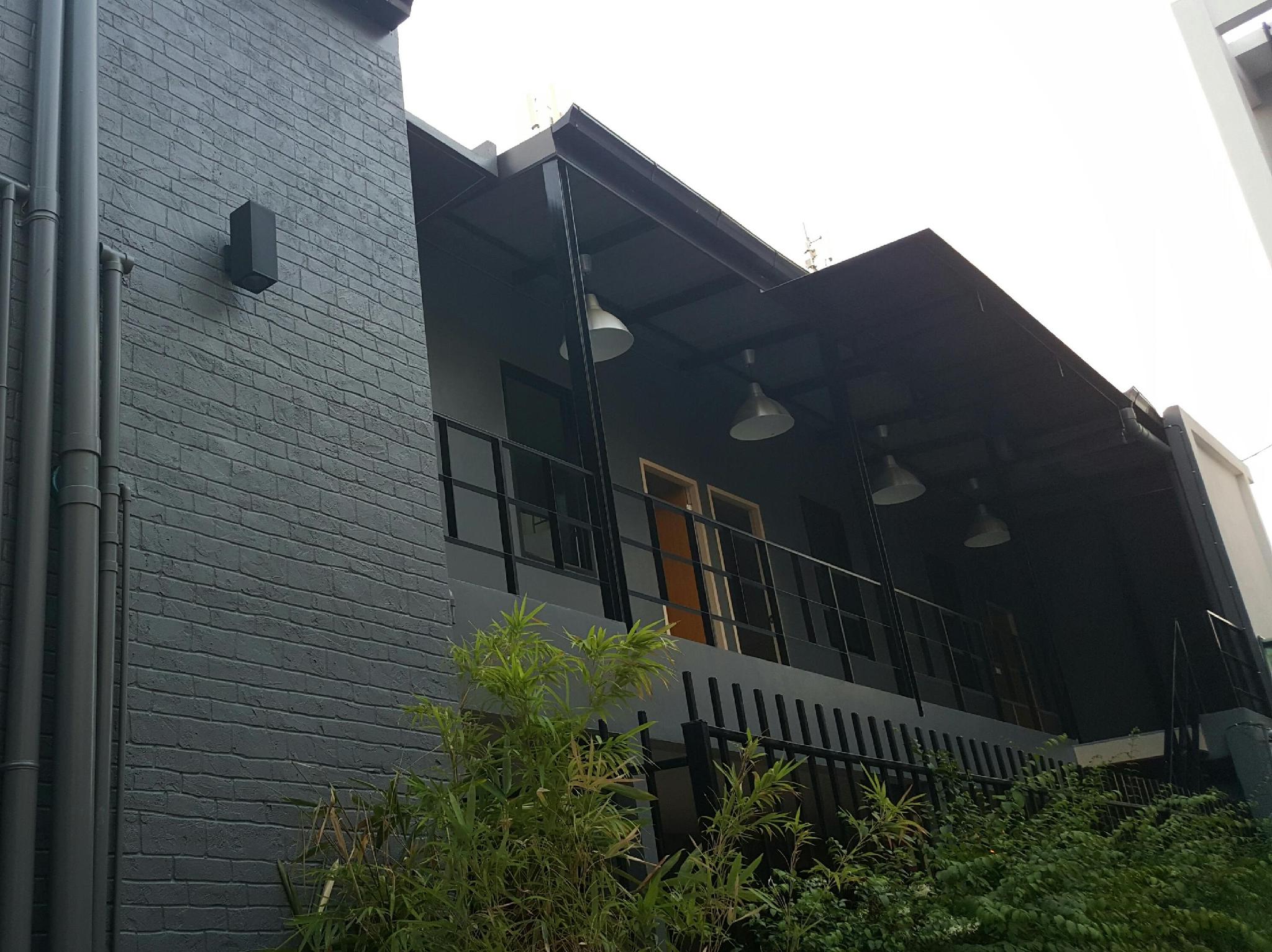 Khu vực xung quanh