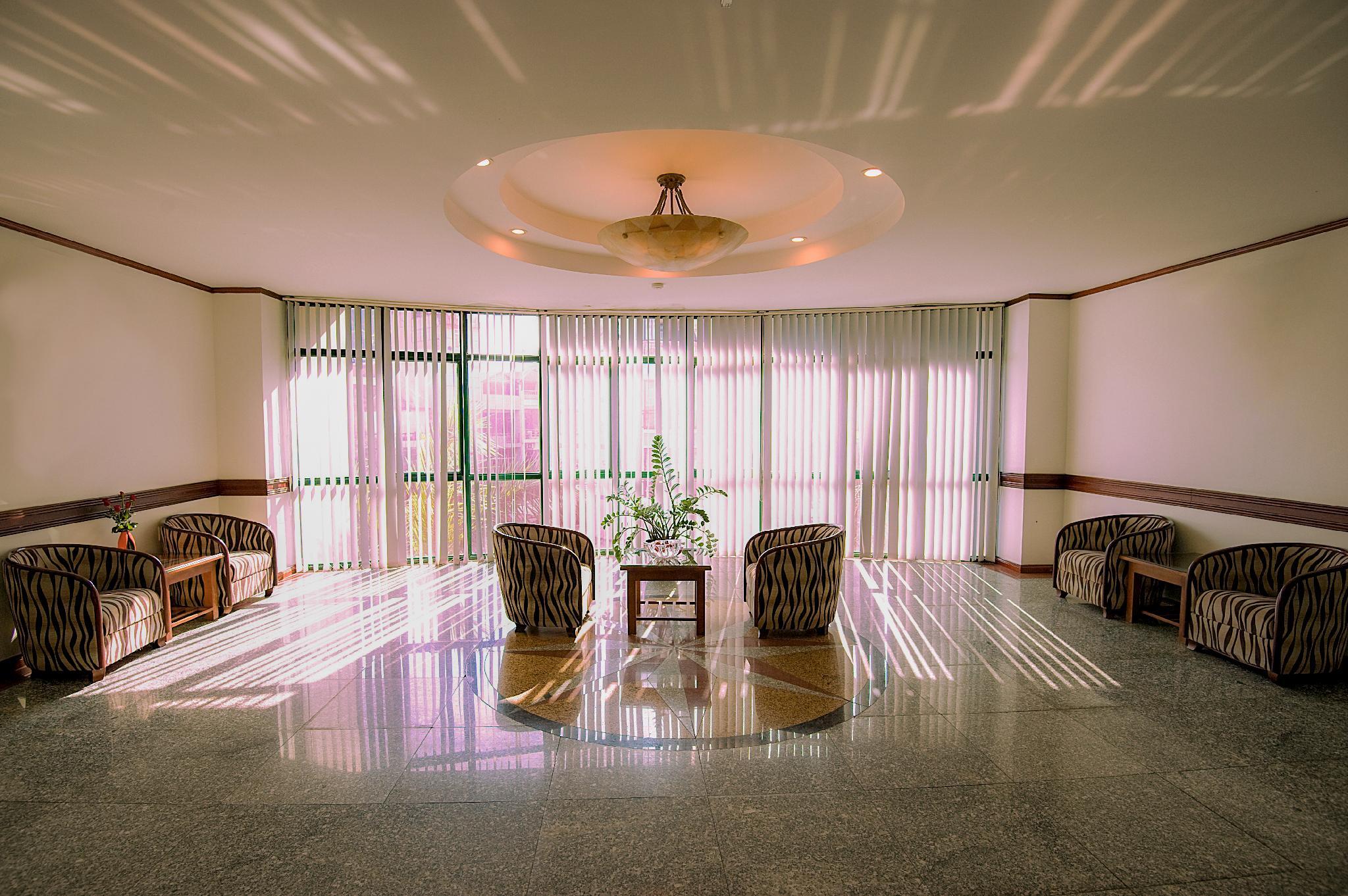 Ngoại cảnh khách sạn