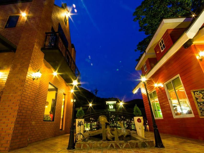 Ngoại cảnh khách sạn