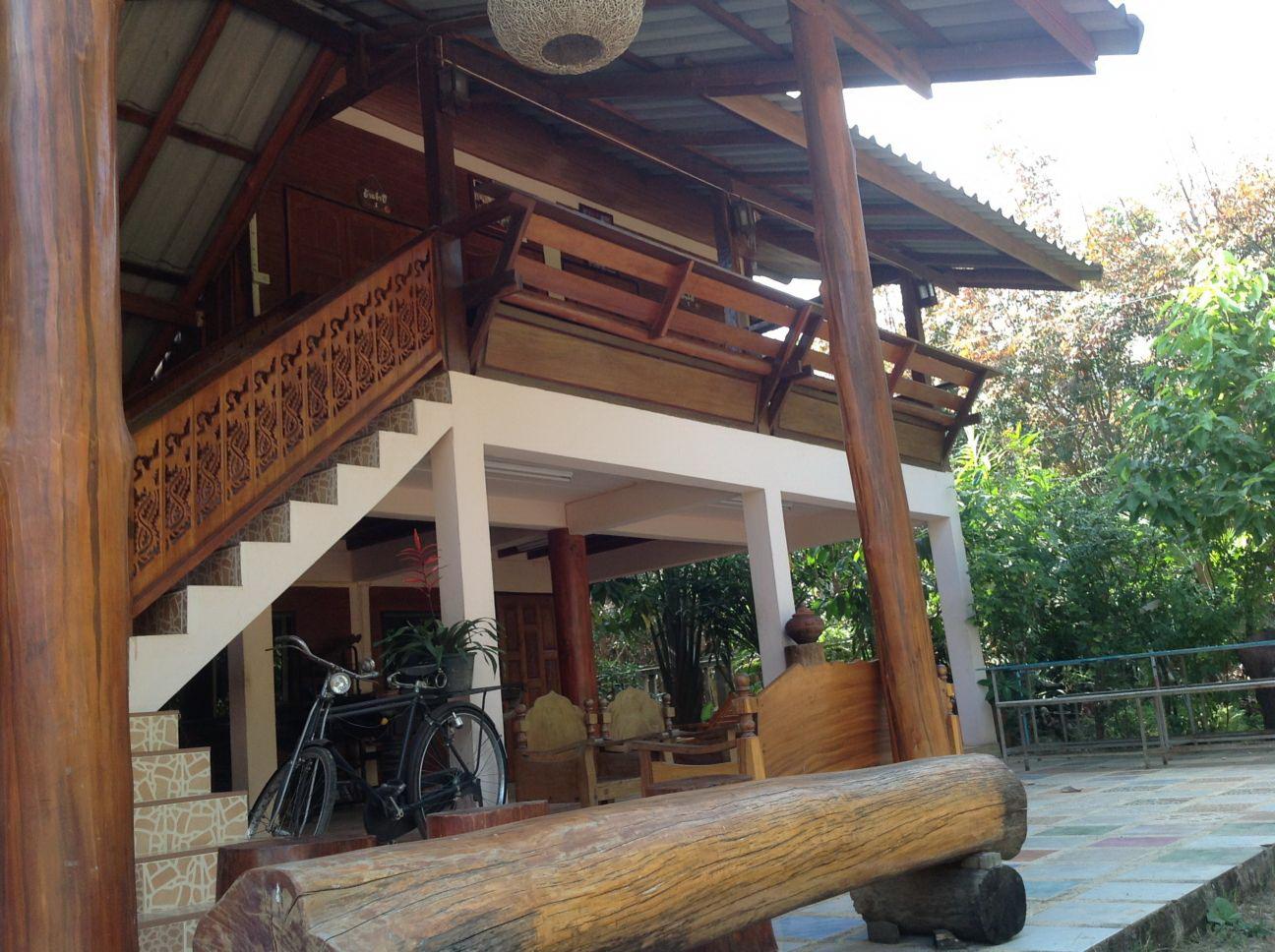 Ngoại cảnh khách sạn