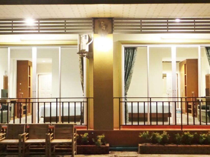 Ngoại cảnh khách sạn