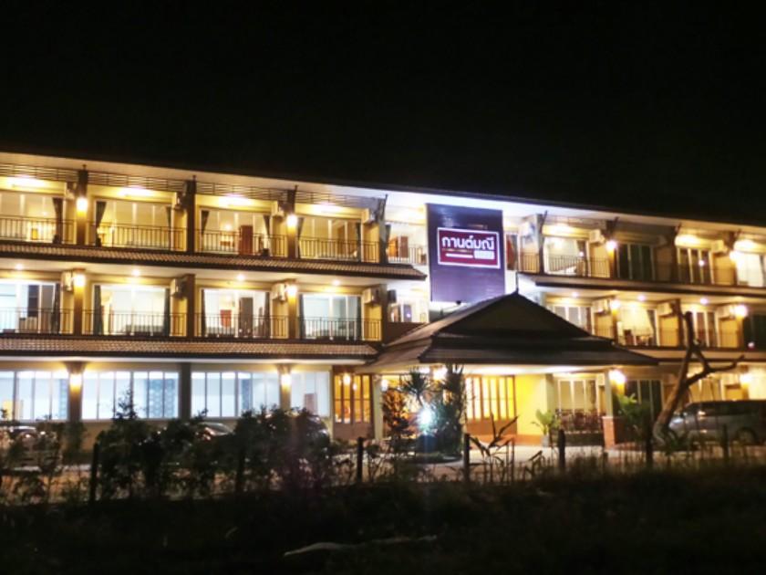 Ngoại cảnh khách sạn