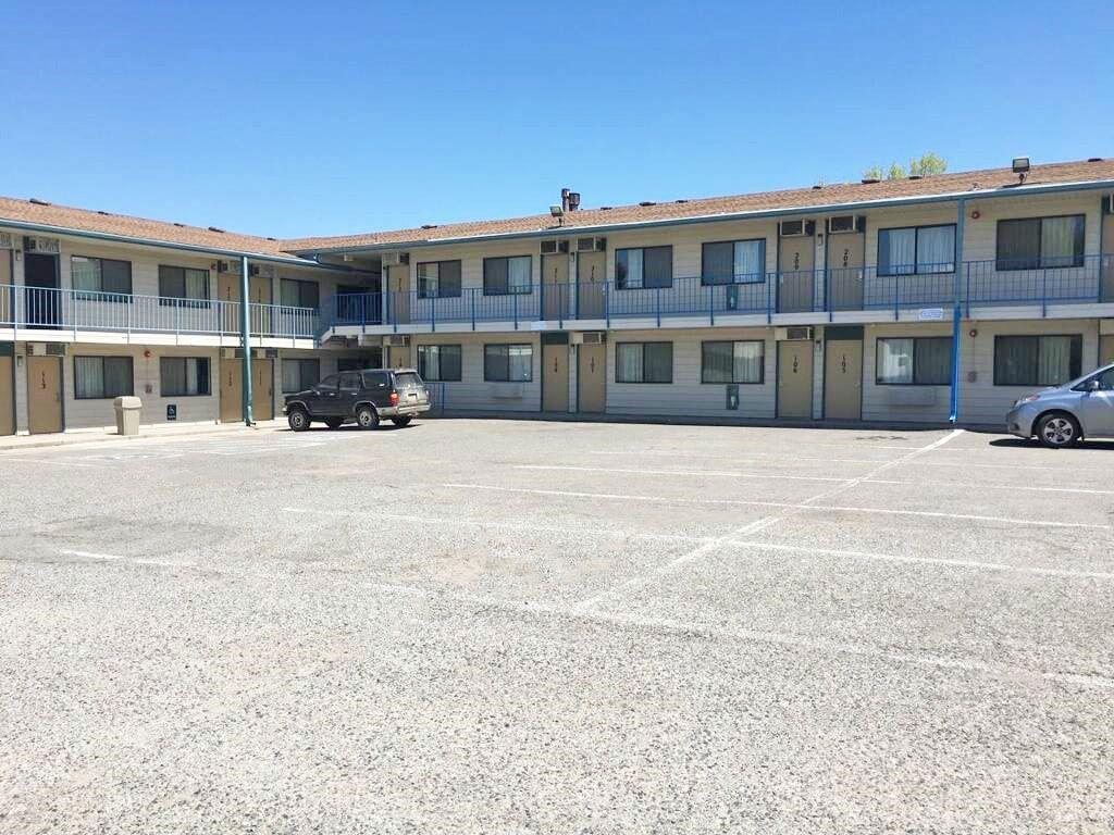 Ngoại cảnh khách sạn