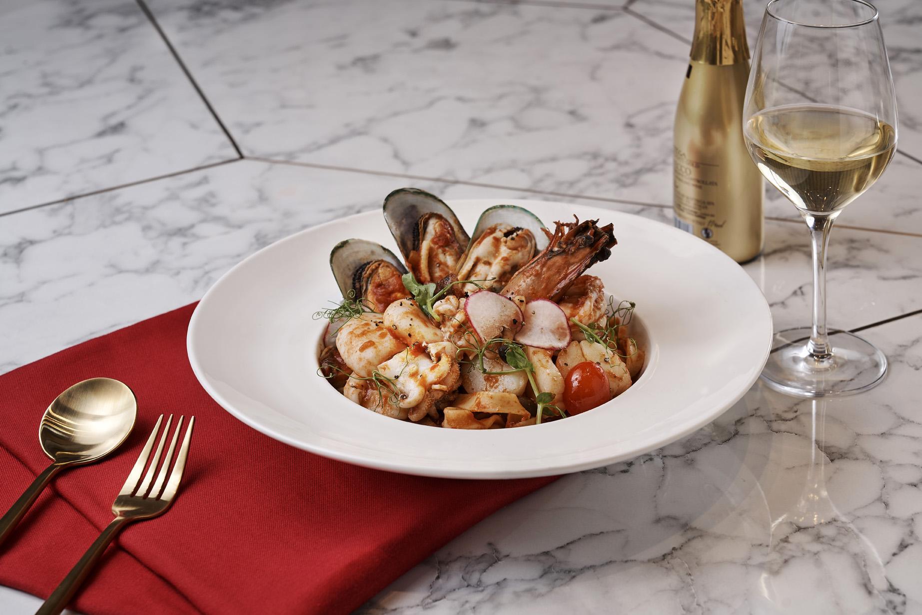 Đồ ăn và thức uống