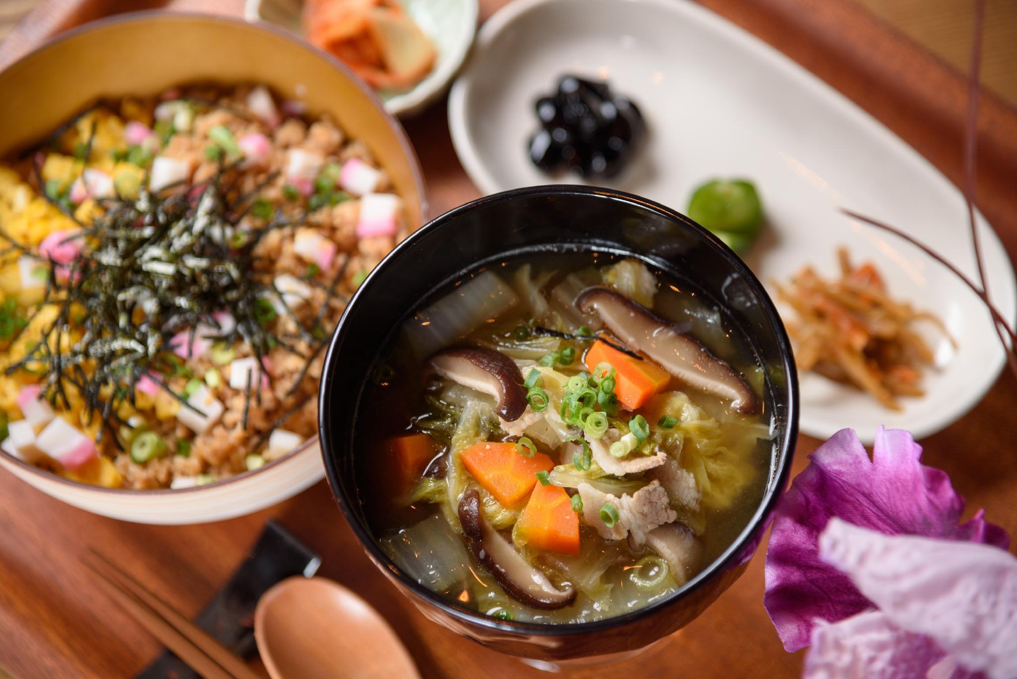 Đồ ăn và thức uống