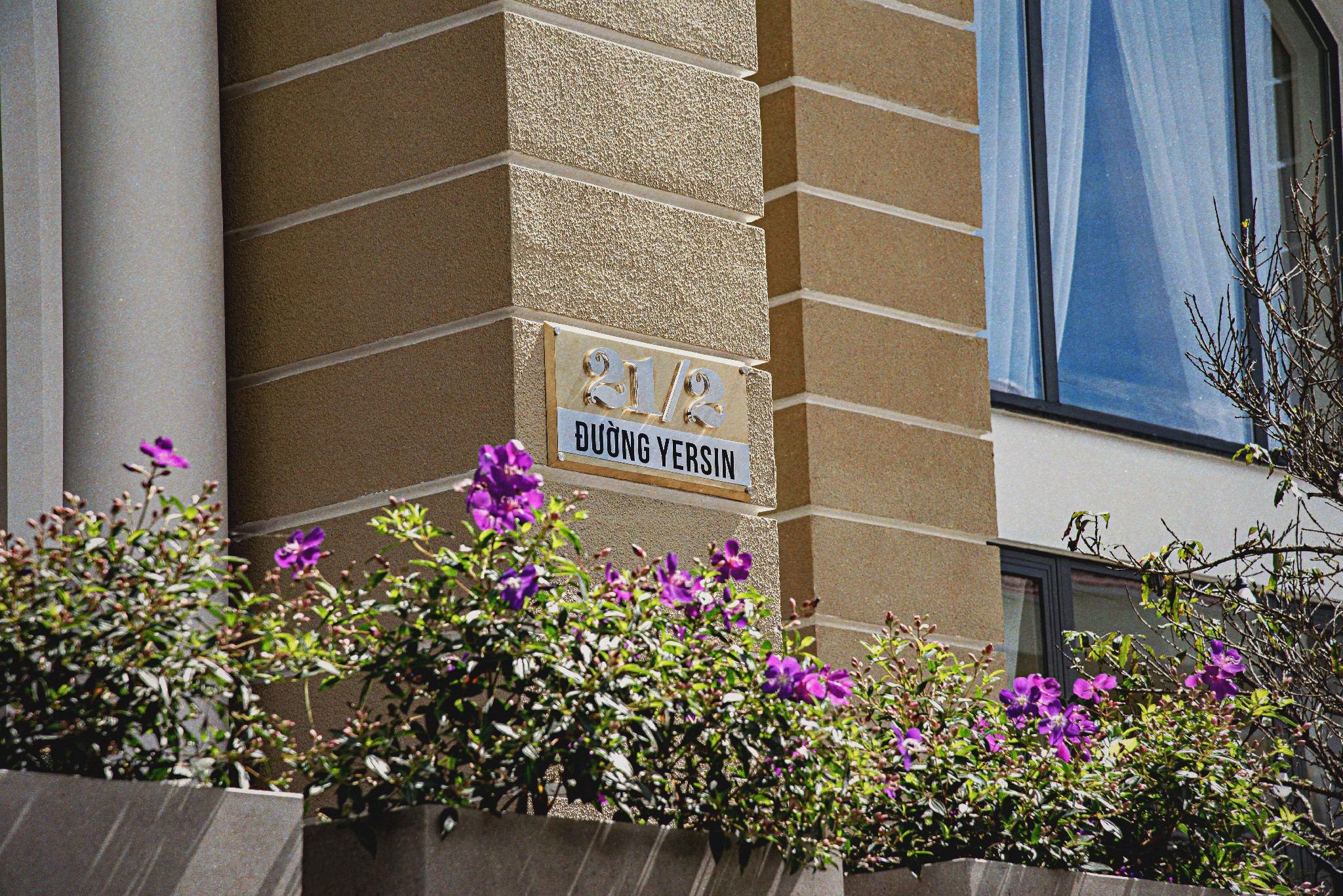 Ngoại cảnh khách sạn