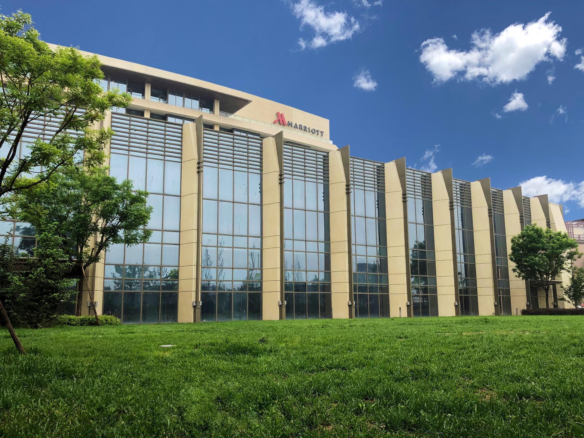 Ngoại cảnh khách sạn