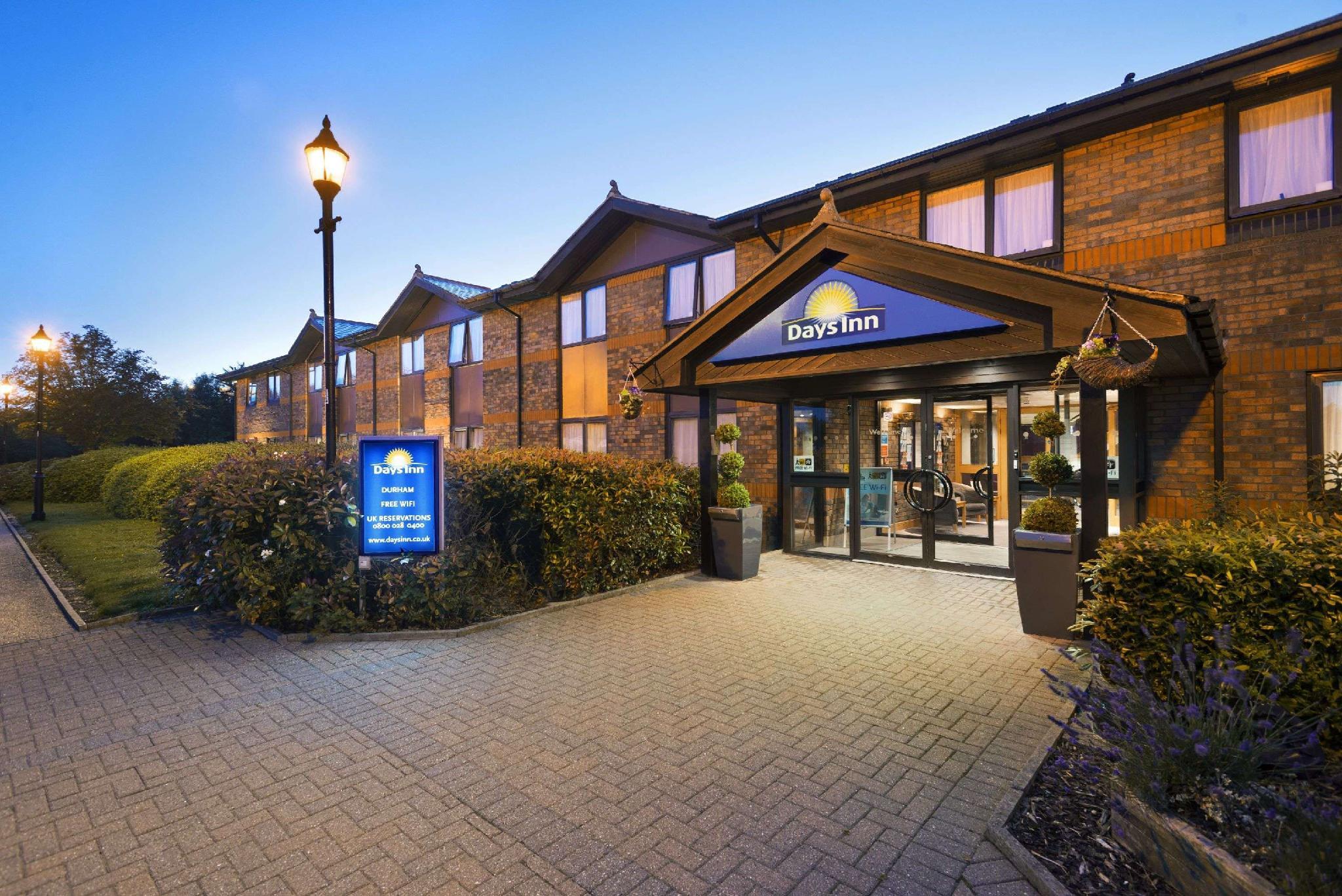 Ngoại cảnh khách sạn