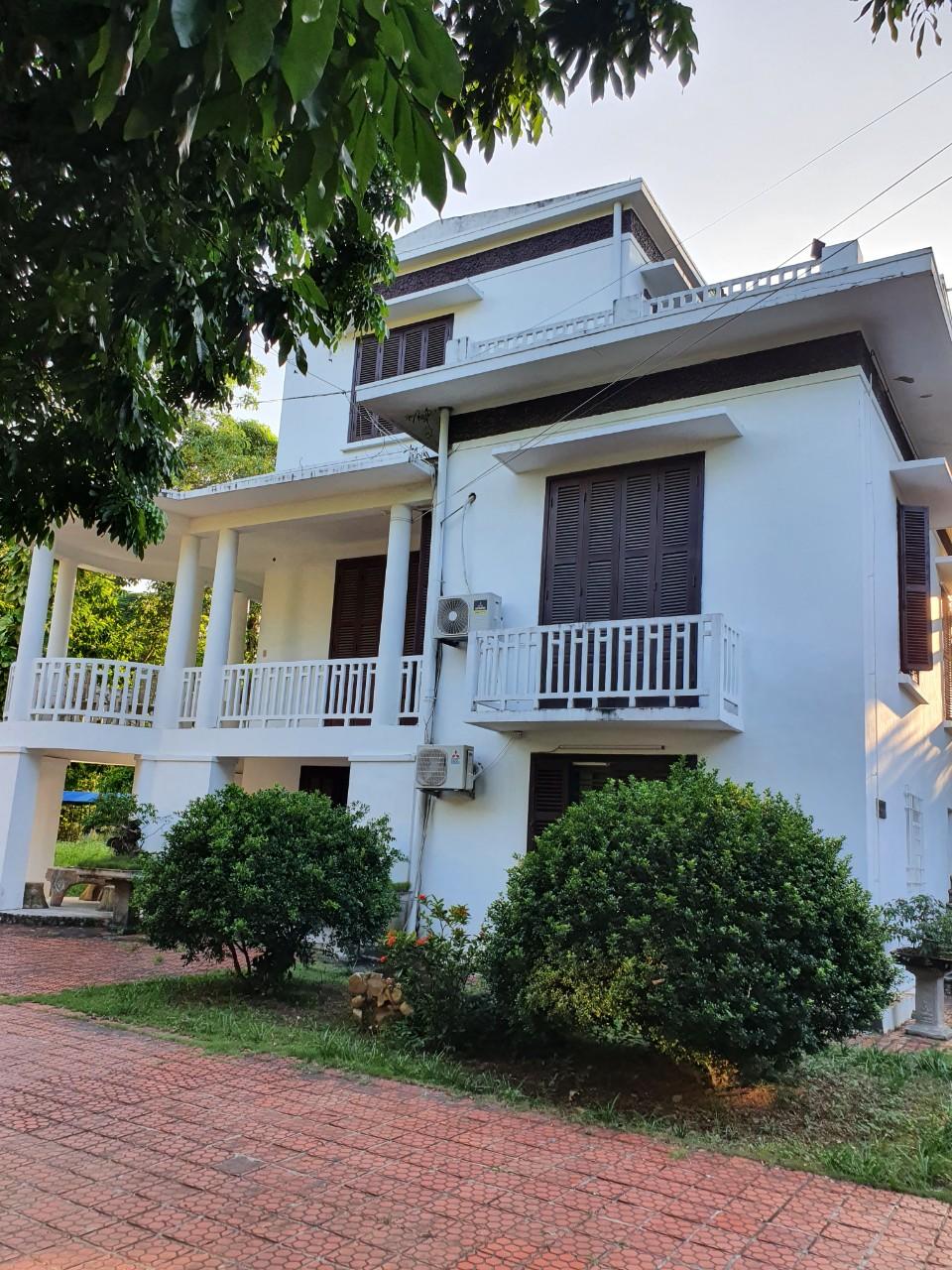 Ngoại cảnh khách sạn