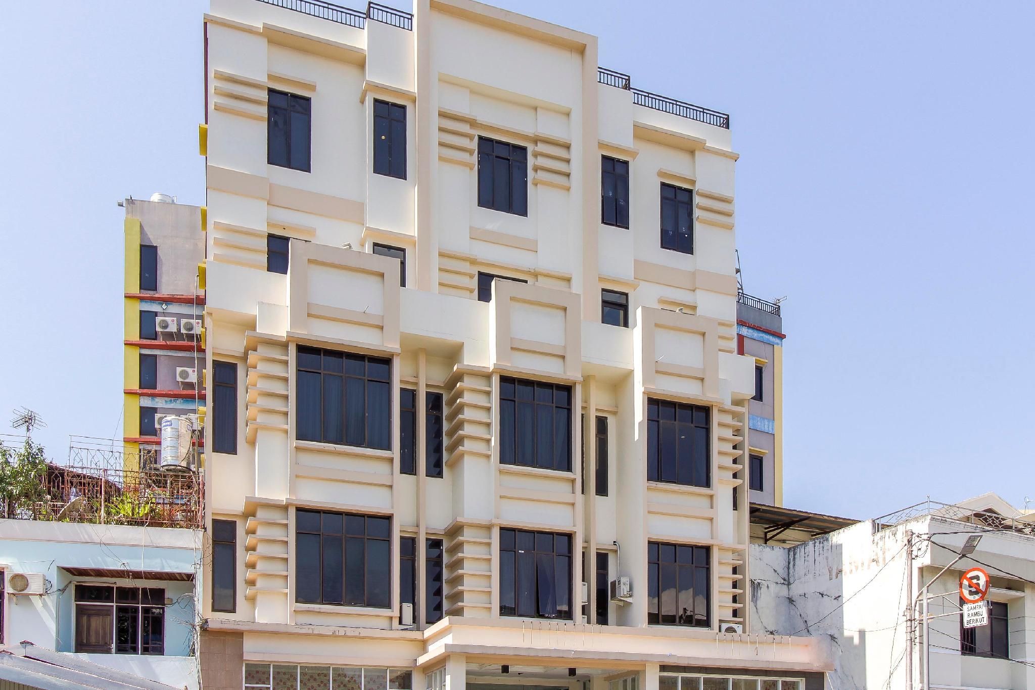 Ngoại cảnh khách sạn