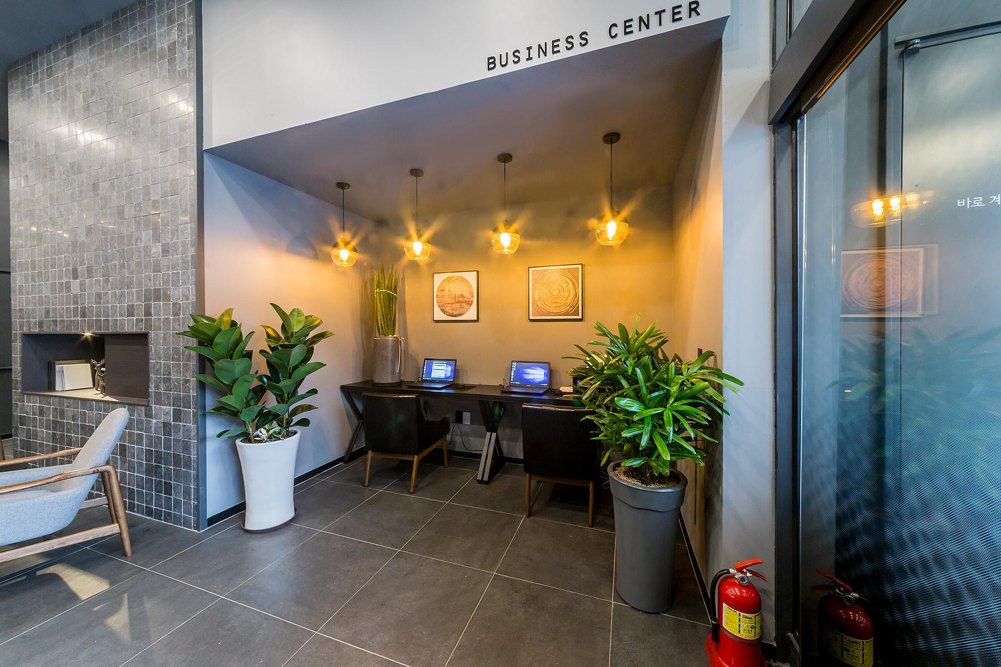 Trung tâm hội nghị