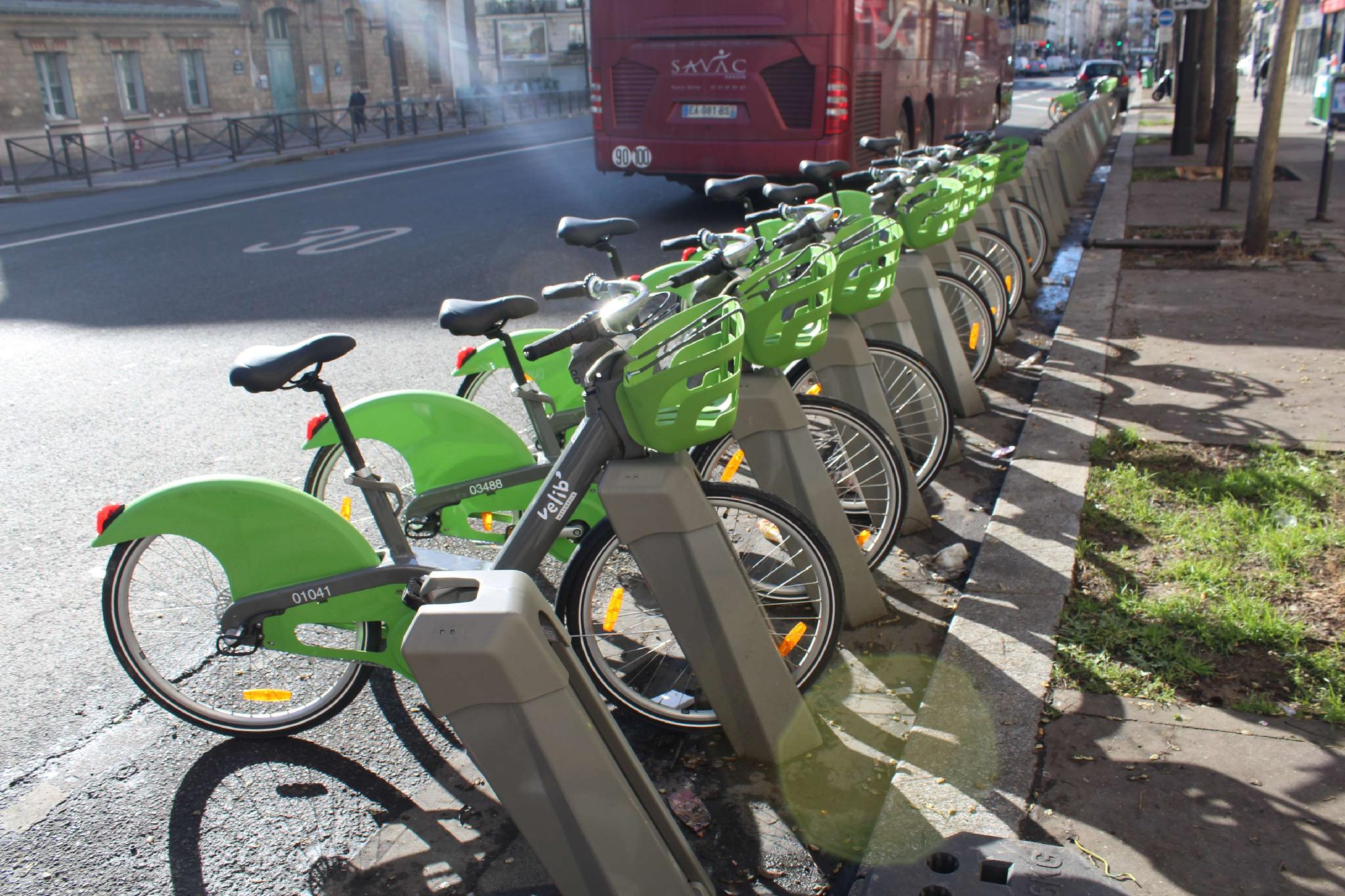 Khu vực xung quanh