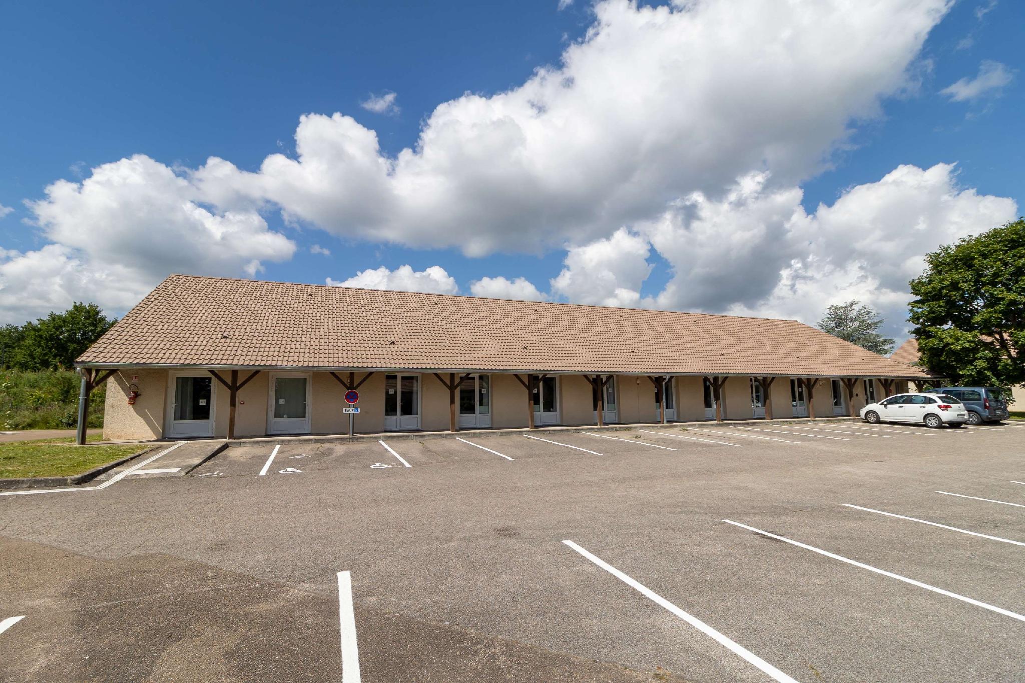 Ngoại cảnh khách sạn