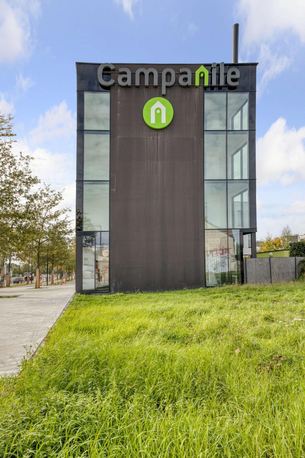 Ngoại cảnh khách sạn