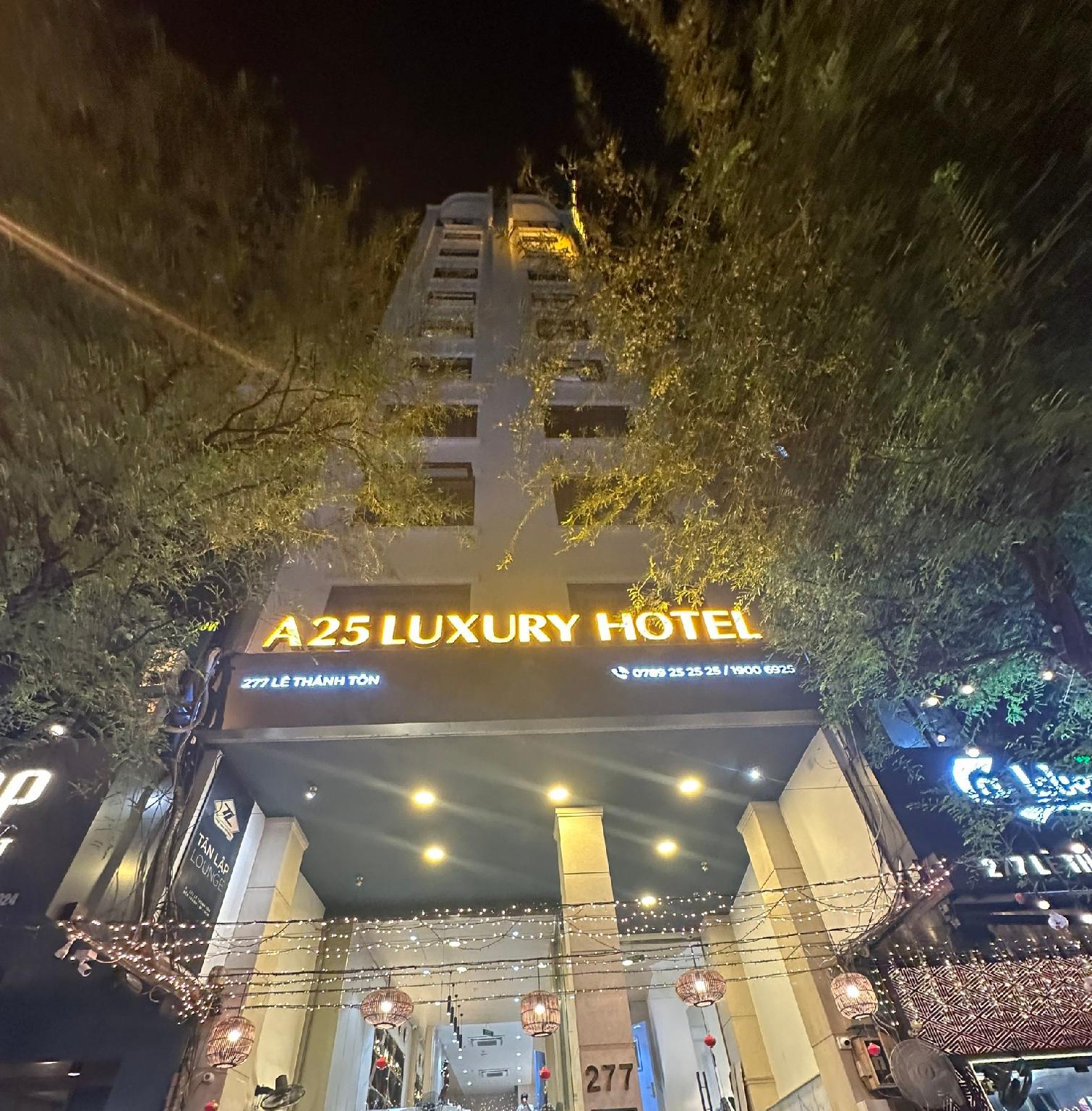 Ngoại cảnh khách sạn