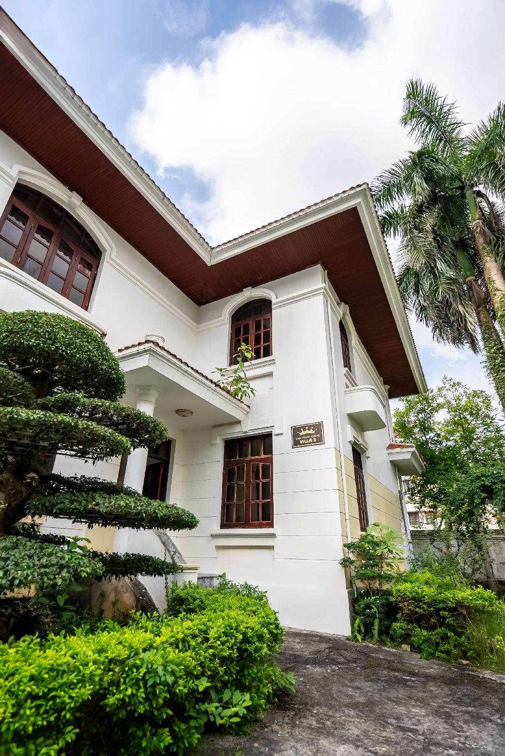 Ngoại cảnh khách sạn