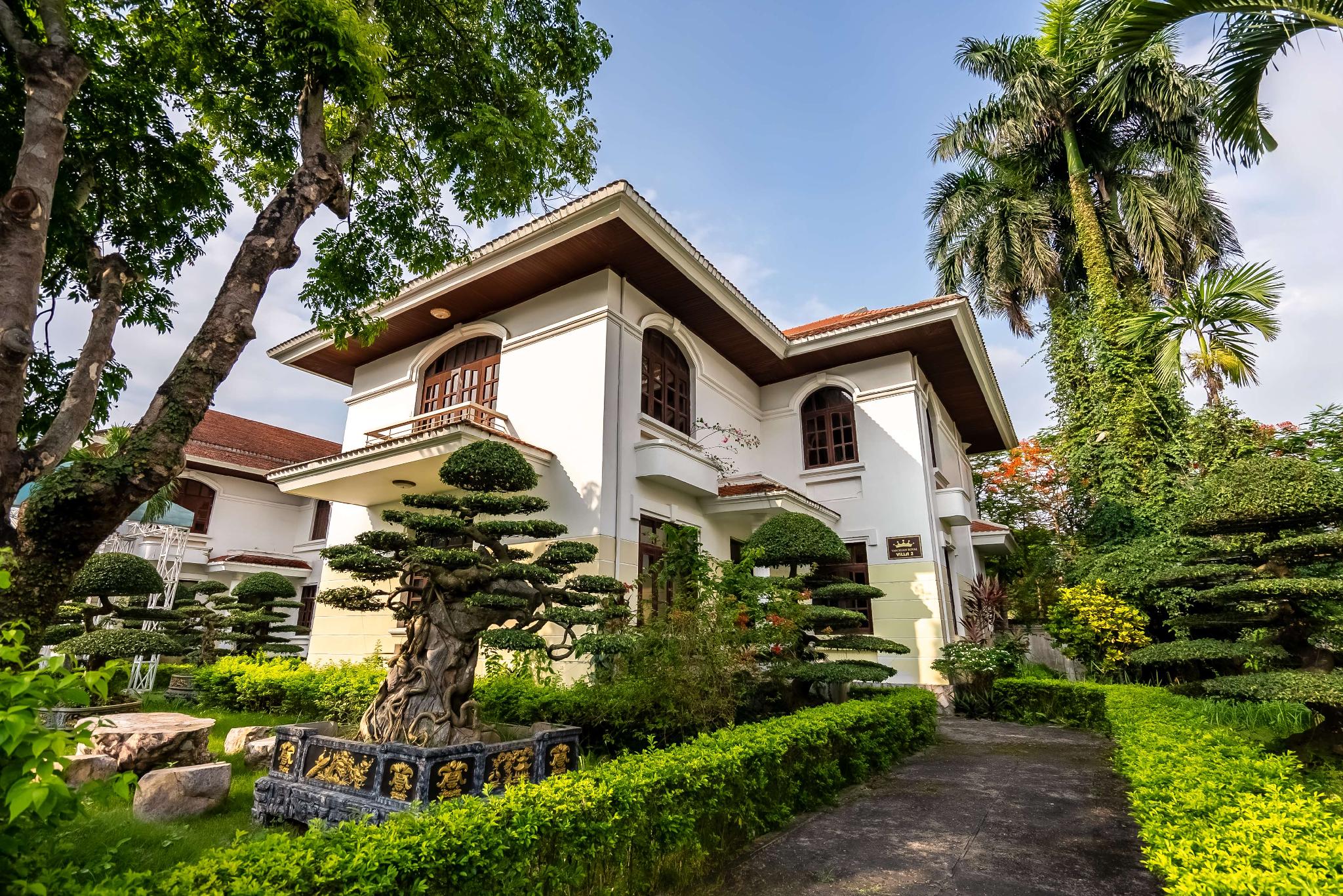 Ngoại cảnh khách sạn