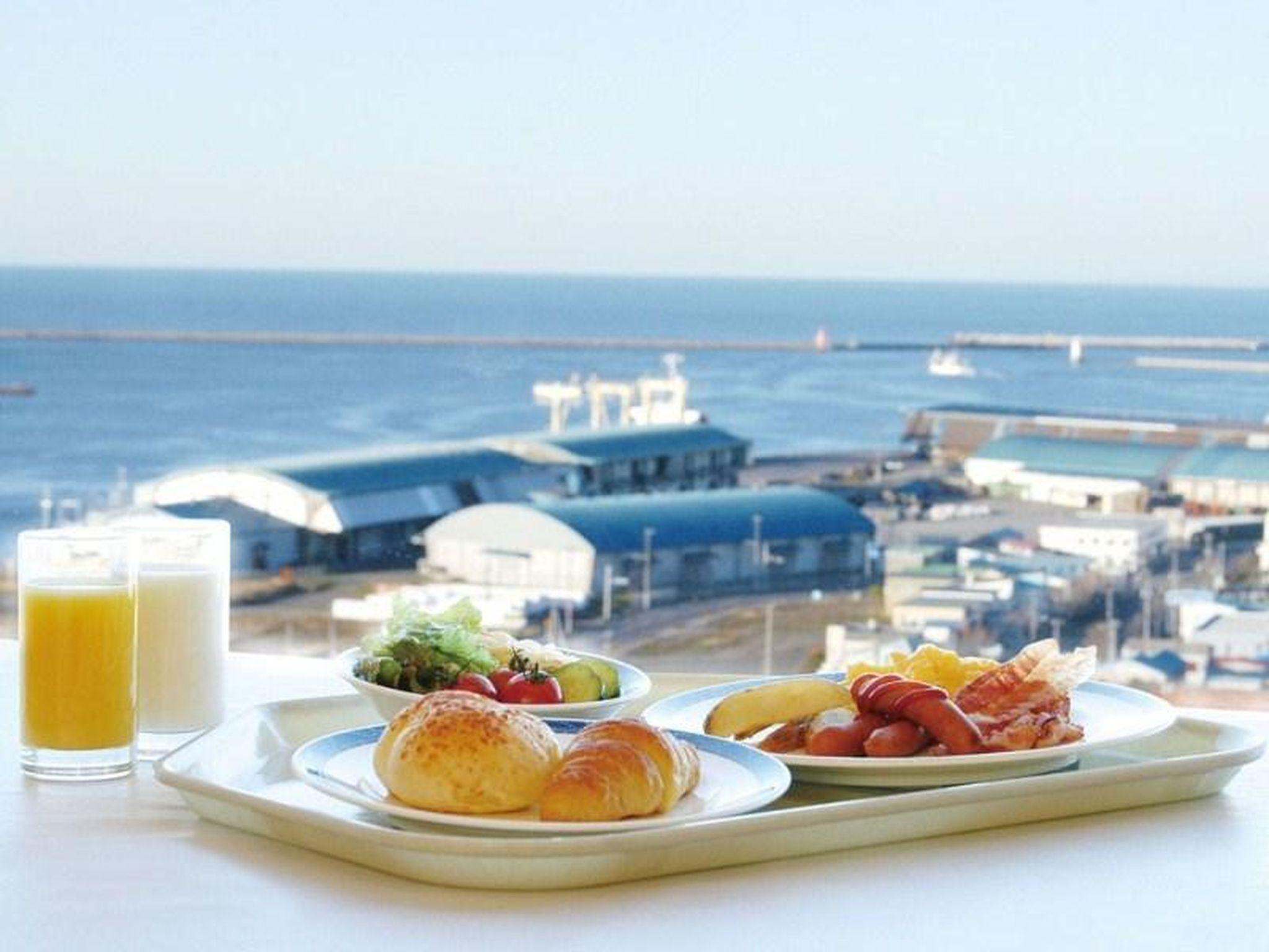 Đồ ăn và thức uống