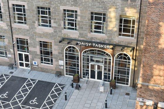 Ngoại cảnh khách sạn