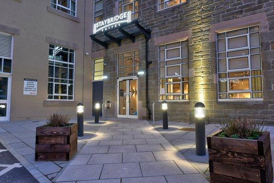 Ngoại cảnh khách sạn