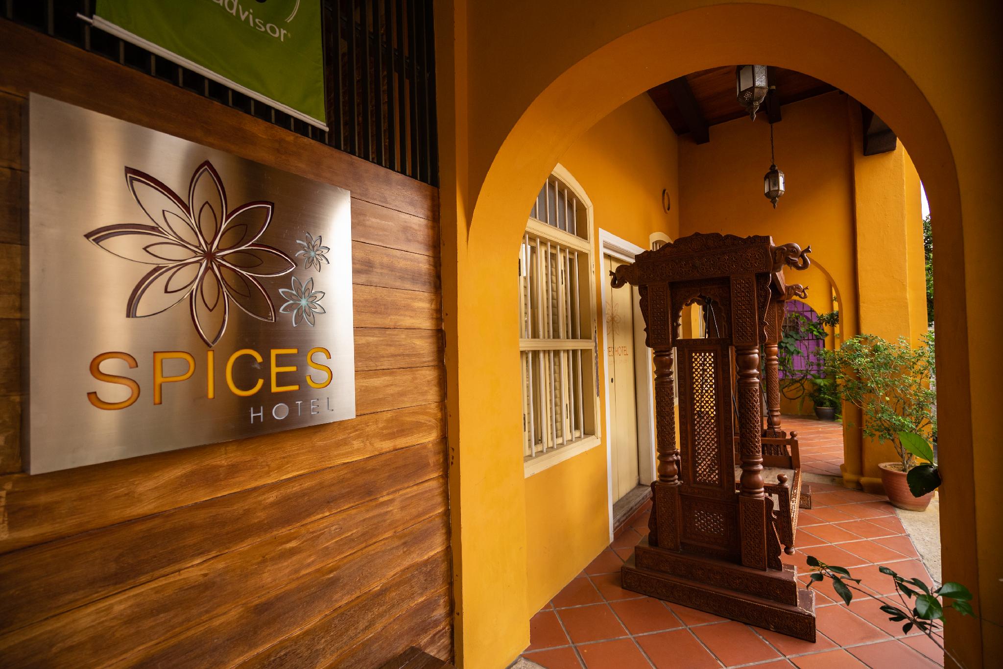 Ngoại cảnh khách sạn