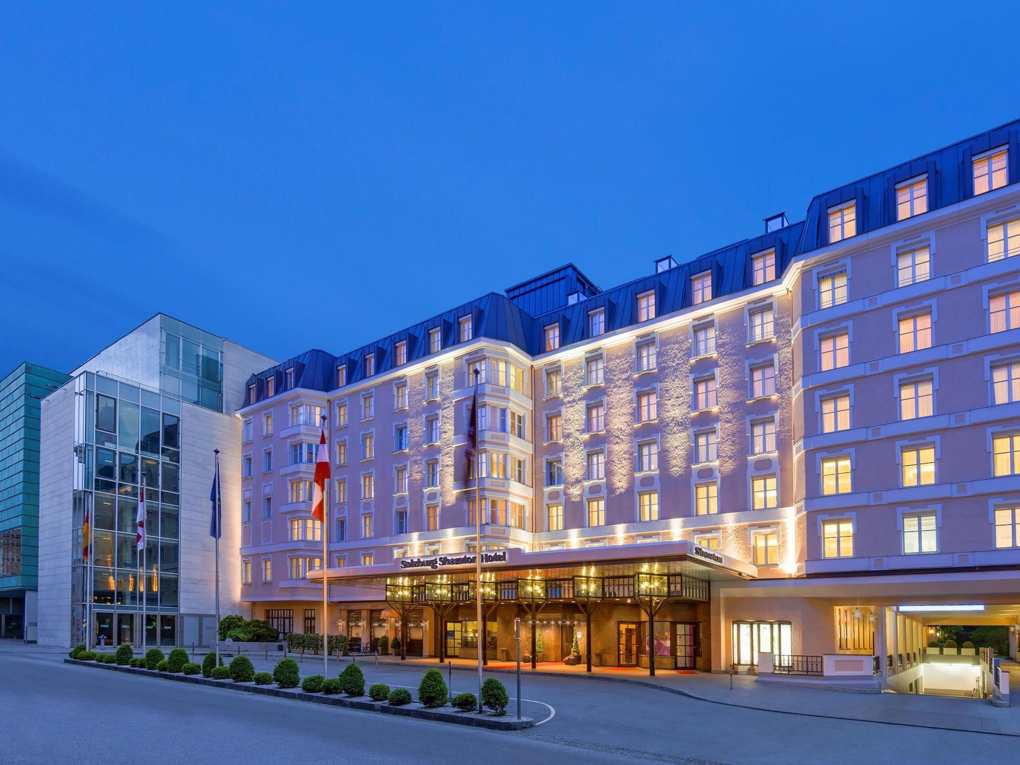 Ngoại cảnh khách sạn