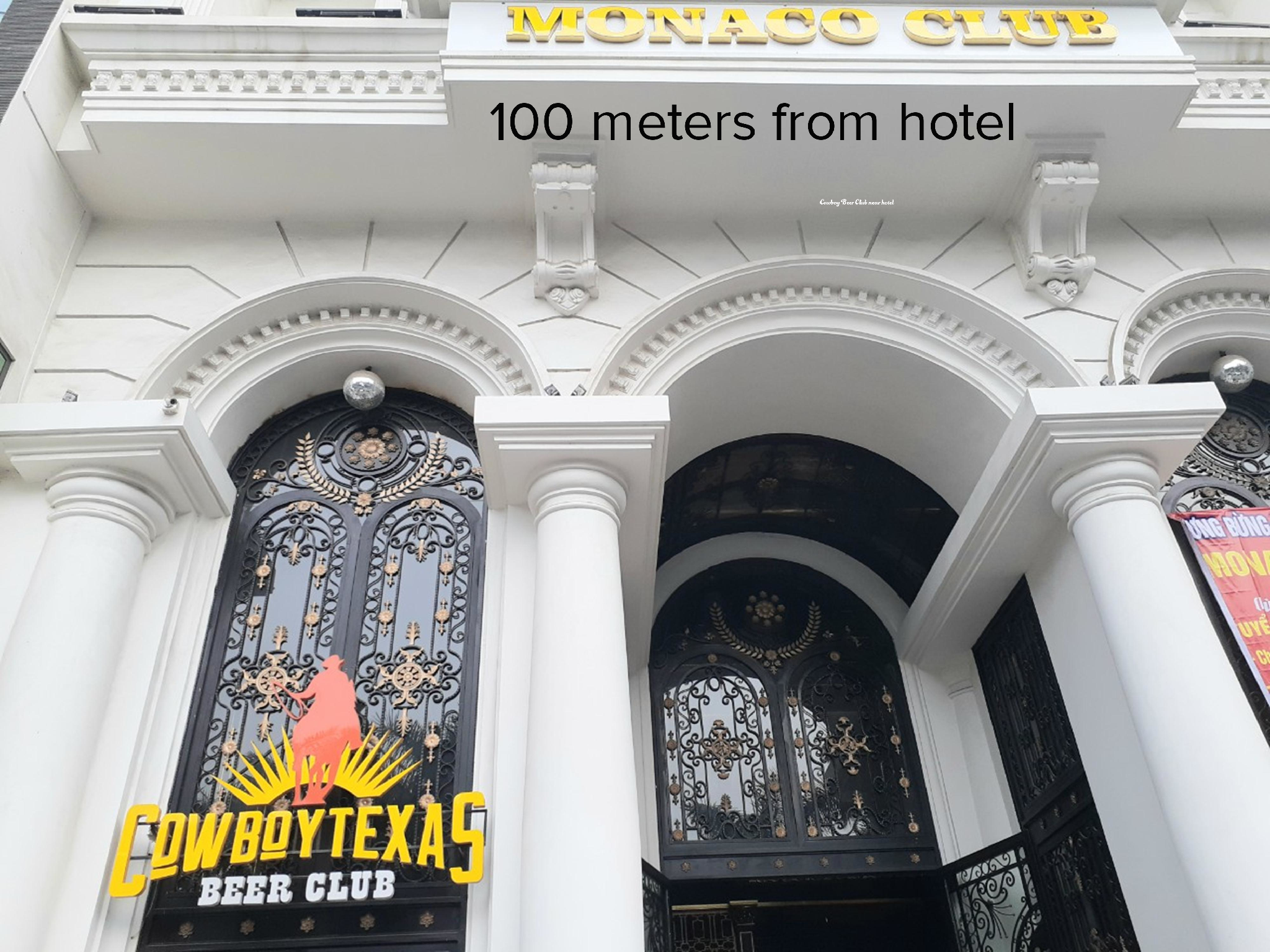 Nơi tham quan gần đây