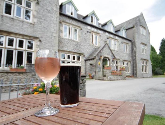 Ngoại cảnh khách sạn