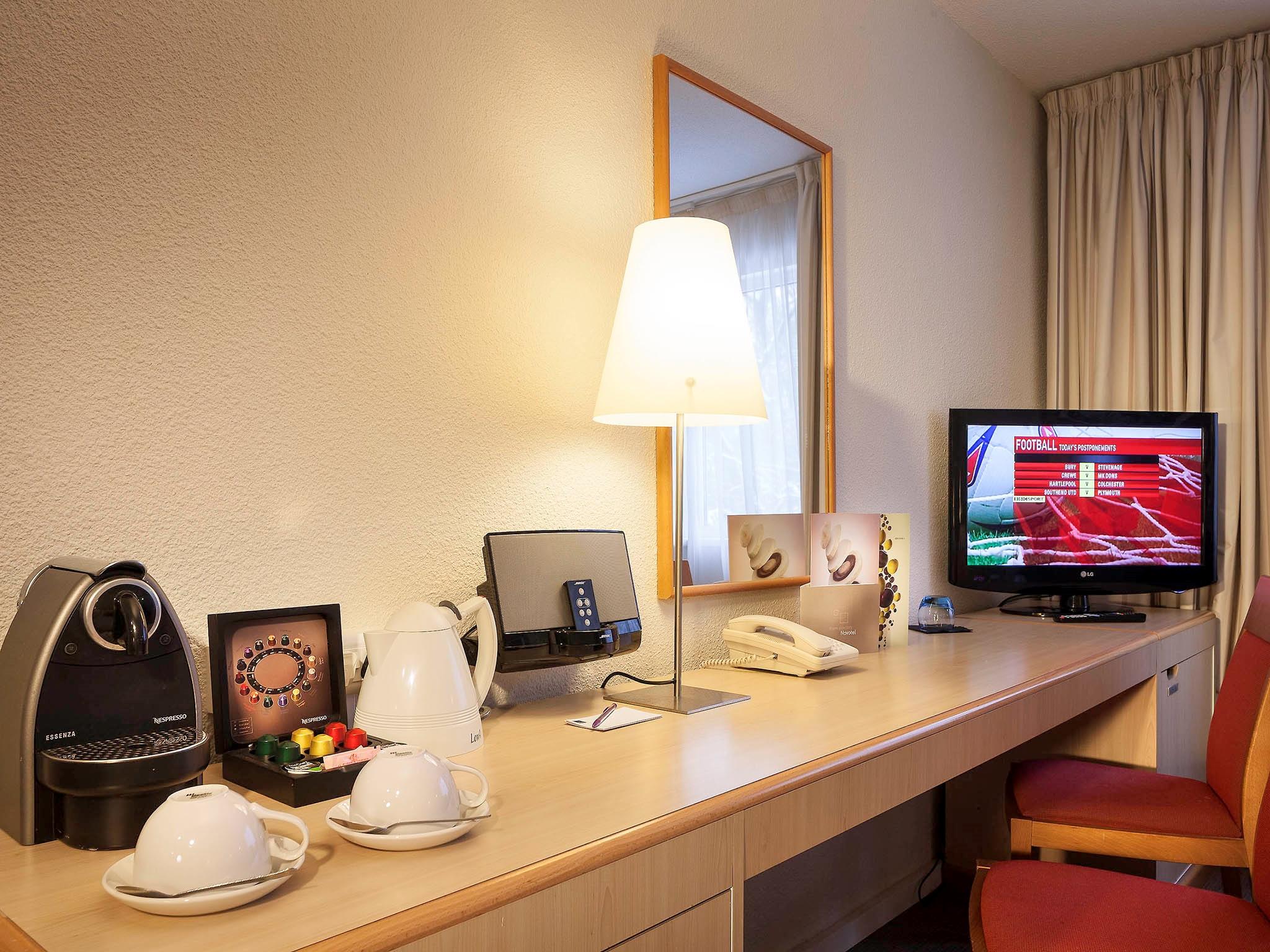 Trung tâm hội nghị