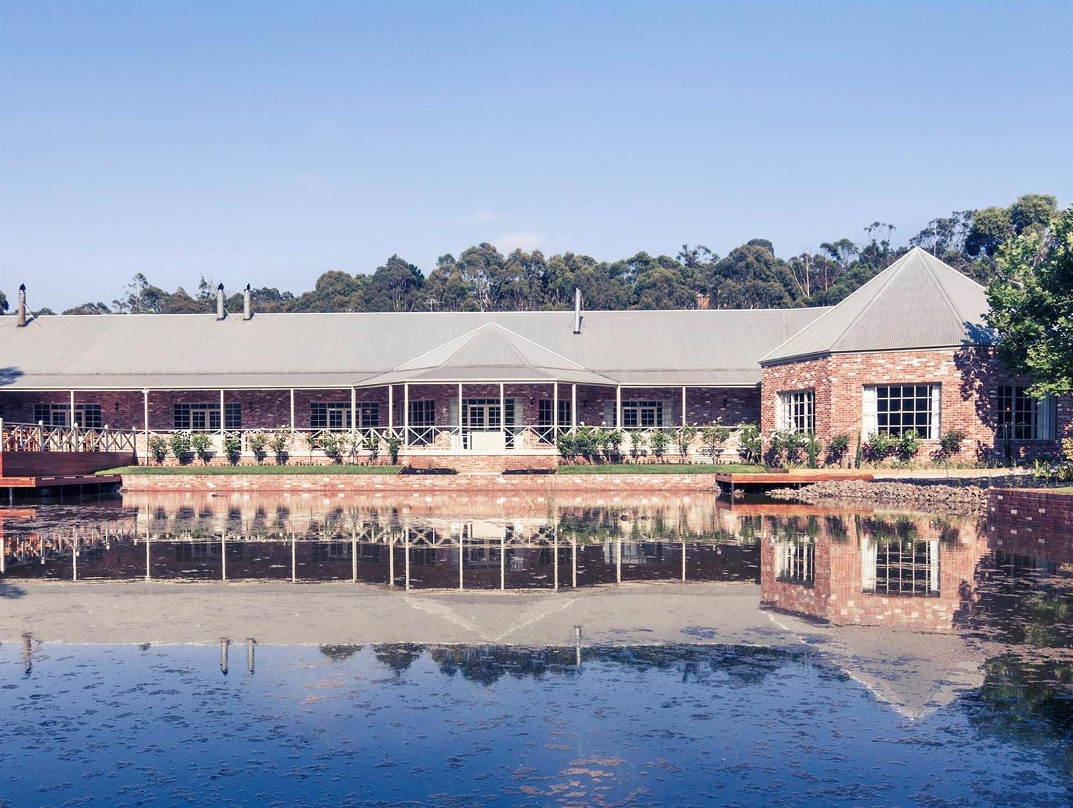 Ngoại cảnh khách sạn