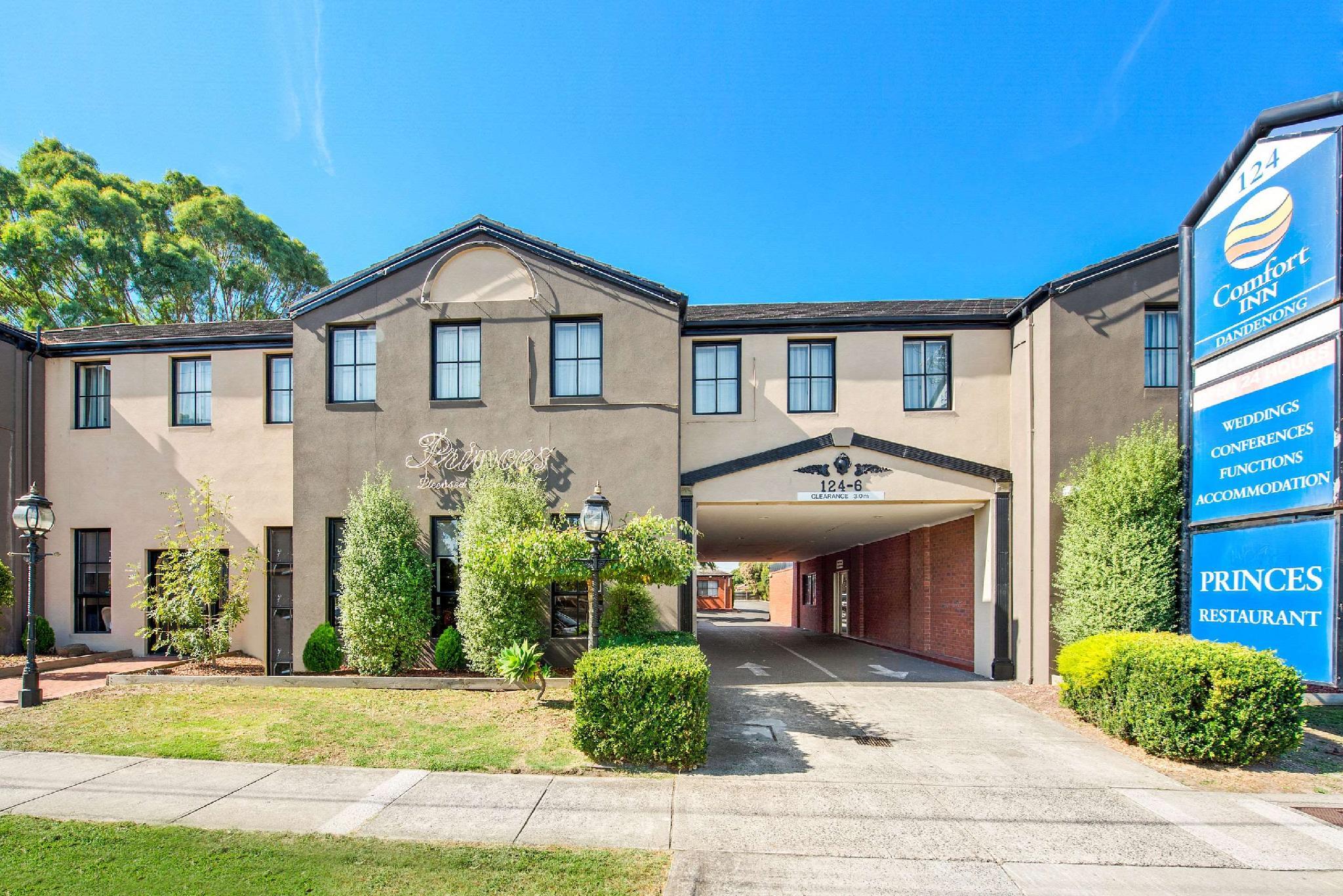 Ngoại cảnh khách sạn