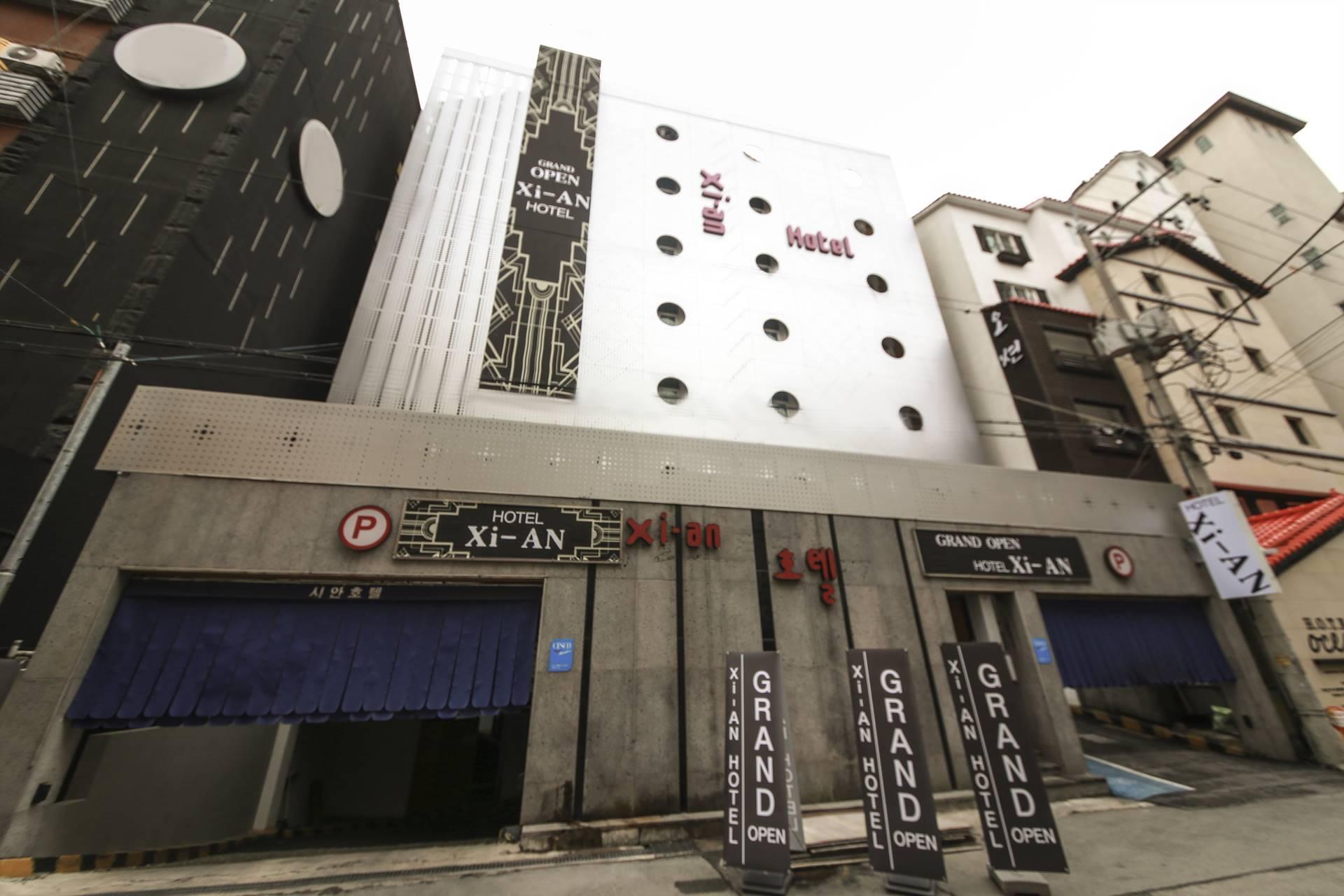 Ngoại cảnh khách sạn