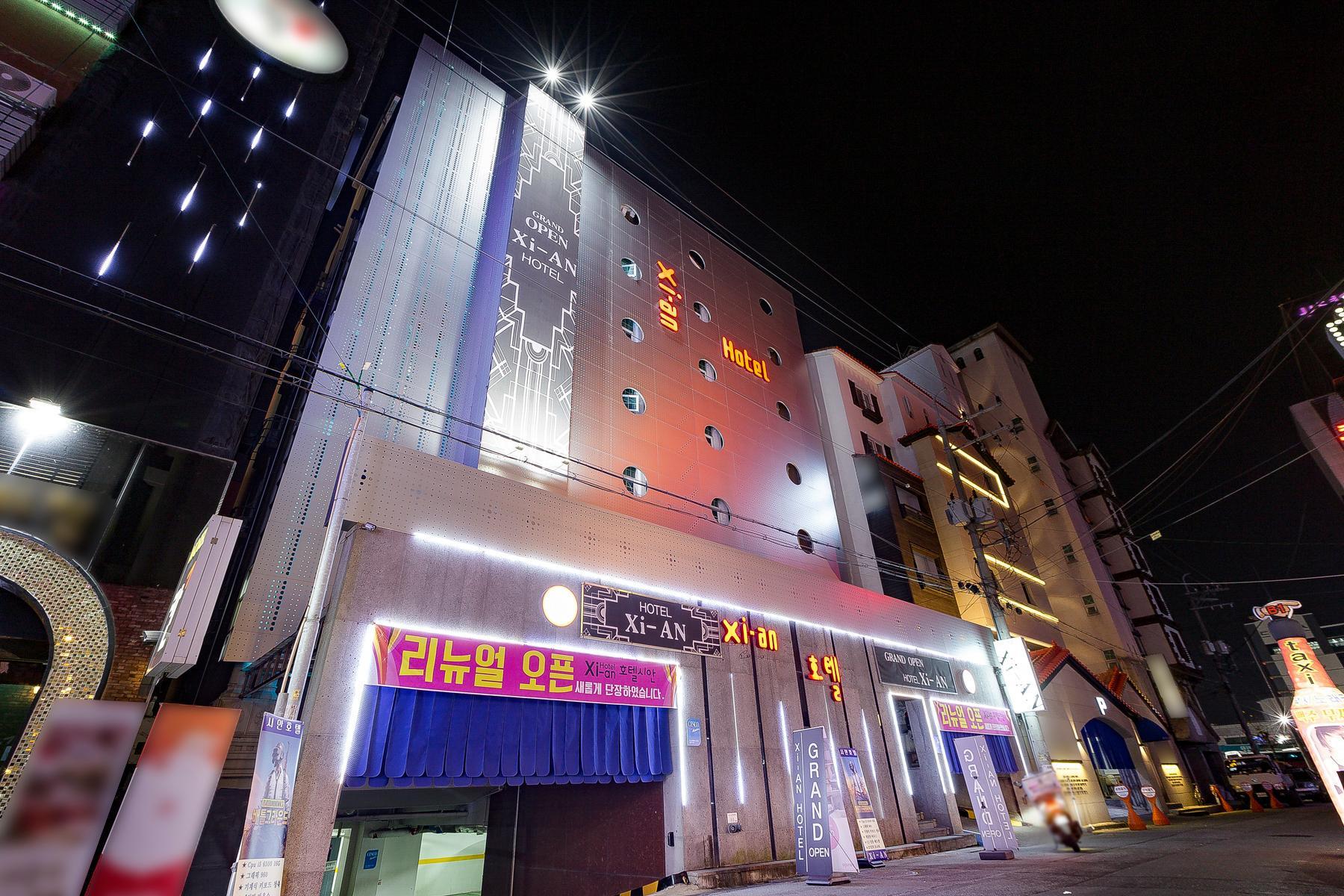 Ngoại cảnh khách sạn