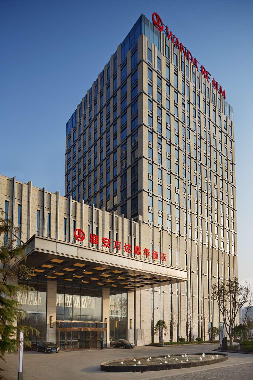 Ngoại cảnh khách sạn