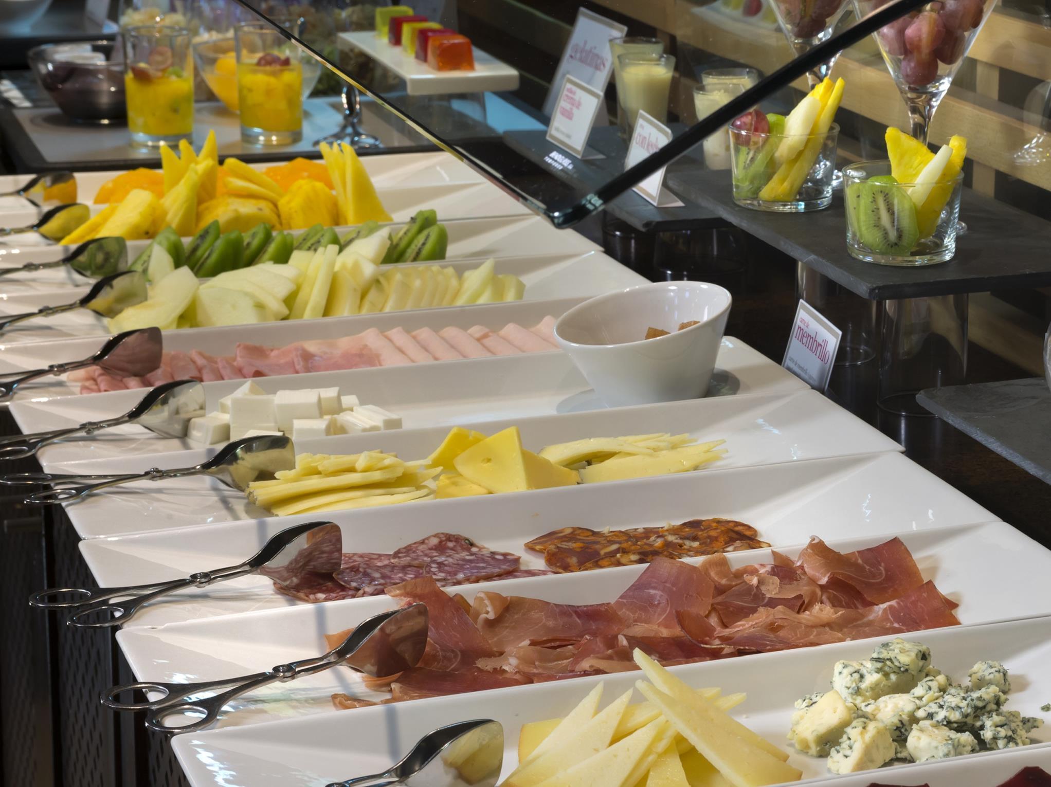 Đồ ăn và thức uống