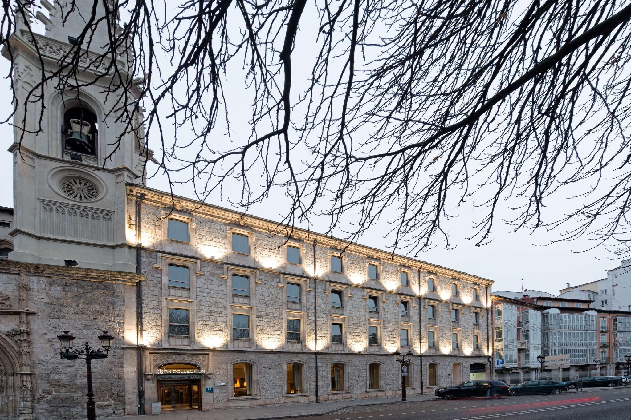 Ngoại cảnh khách sạn