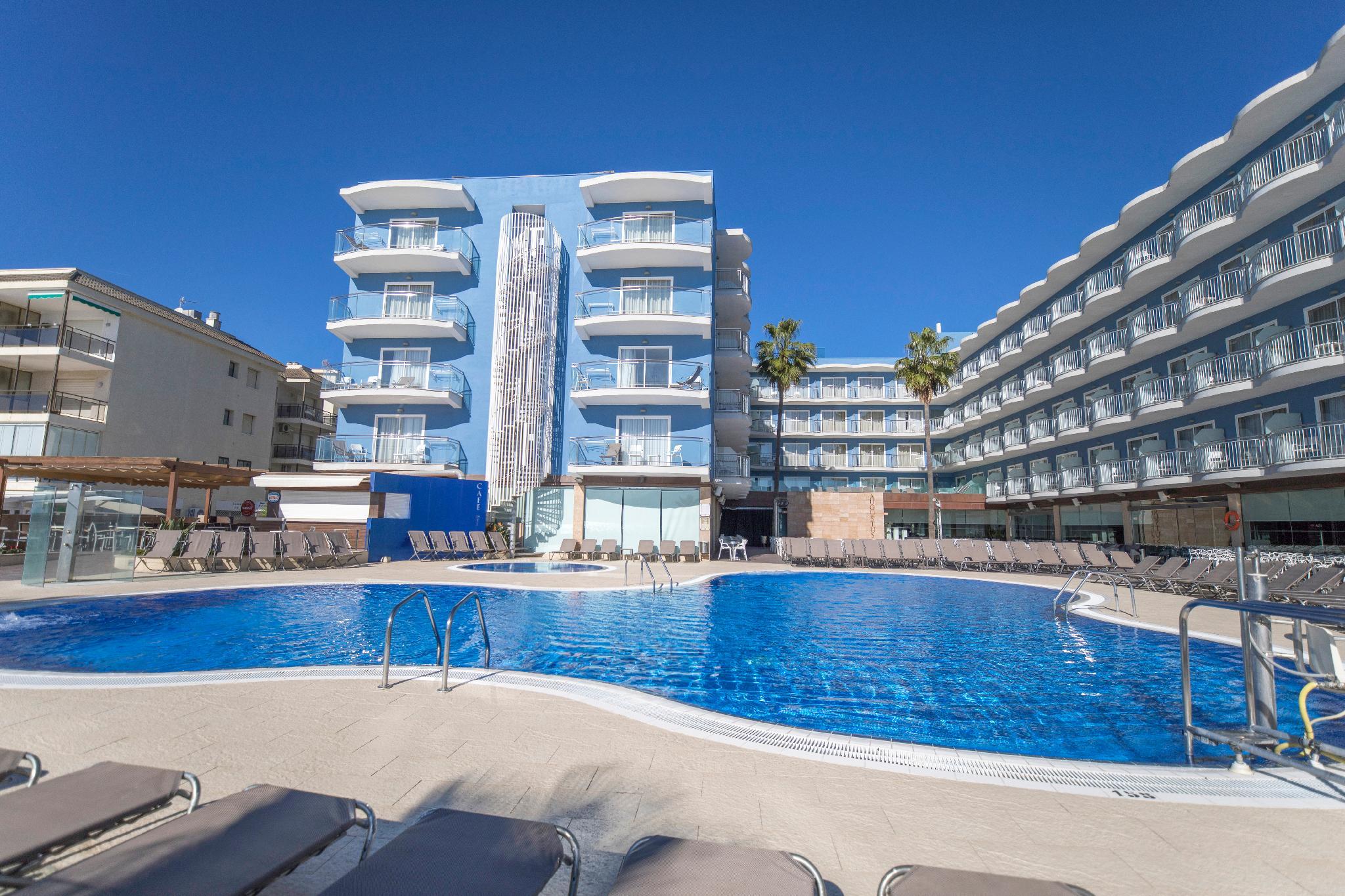 Ngoại cảnh khách sạn