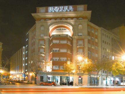 Ngoại cảnh khách sạn