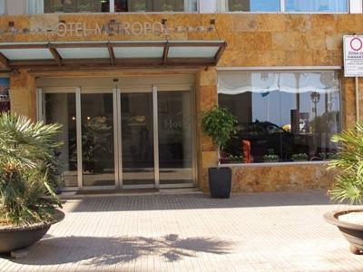 Ngoại cảnh khách sạn