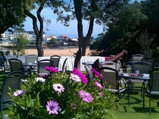 Khu vực xung quanh