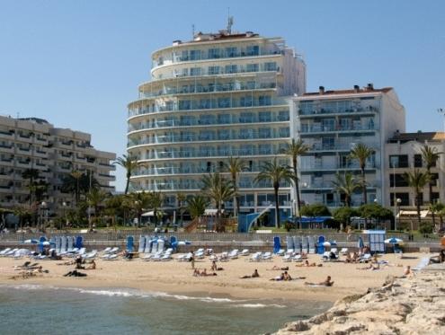 Ngoại cảnh khách sạn