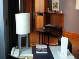 Trung tâm hội nghị