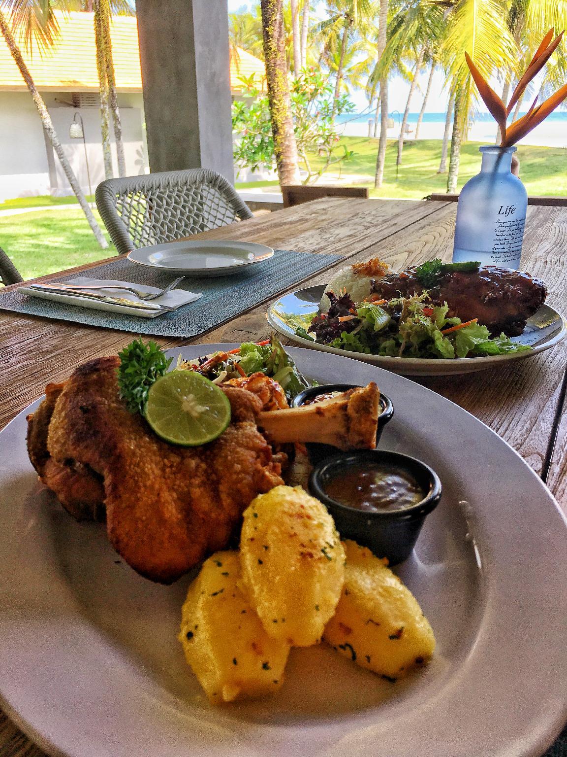 Đồ ăn và thức uống